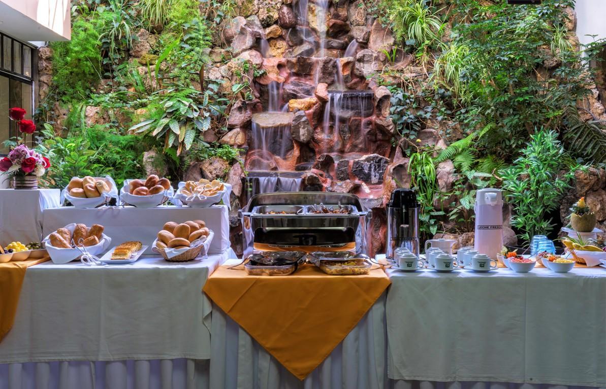 Gran Hotel Continental Cajamarca Eksteriør billede